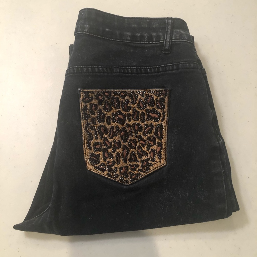 Preloved Nicki Minaj Mid-Rise Jeans B24